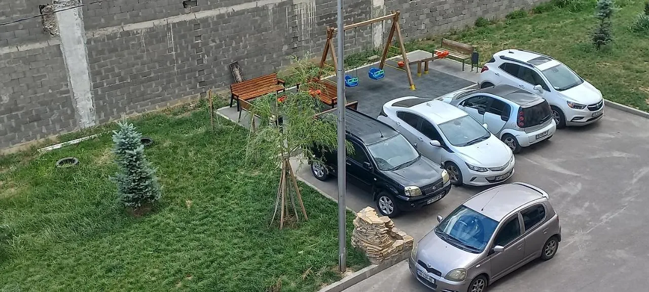 Apartamento Holidays In Tiflis